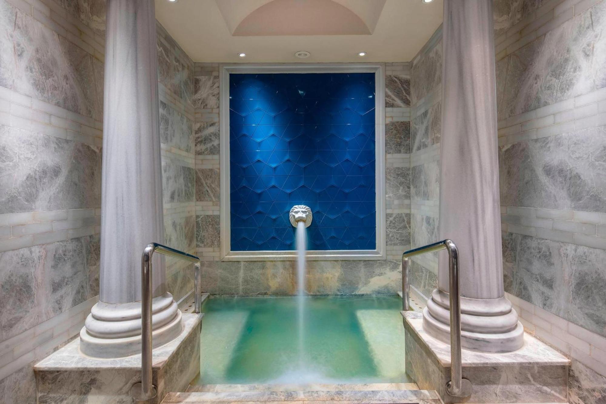 Sheraton Bursa Hotel Exterior foto A hammam at the Four Seasons Hotel, Istanbul